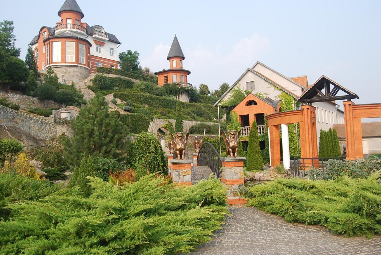Сказочный Дом Villa Buki  ภายนอก รูปภาพ