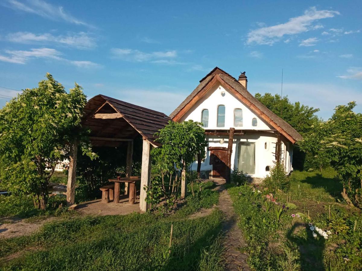 Сказочный Дом Villa Buki  ภายนอก รูปภาพ